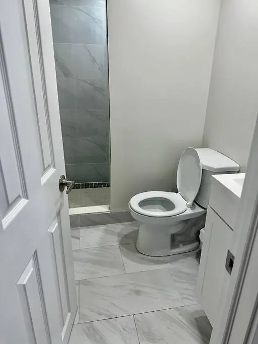 Cozy Studio Bsmt In Scarborough Central Apartment Toronto 0*,